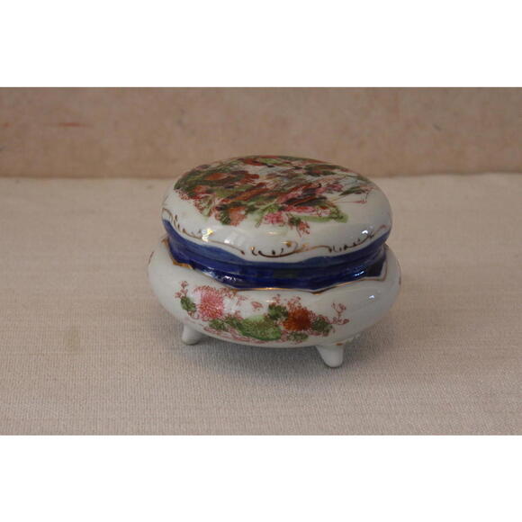 Vintage Geisha Girl Trinket Box – Footed Made in Japan - Picture 5 of 5